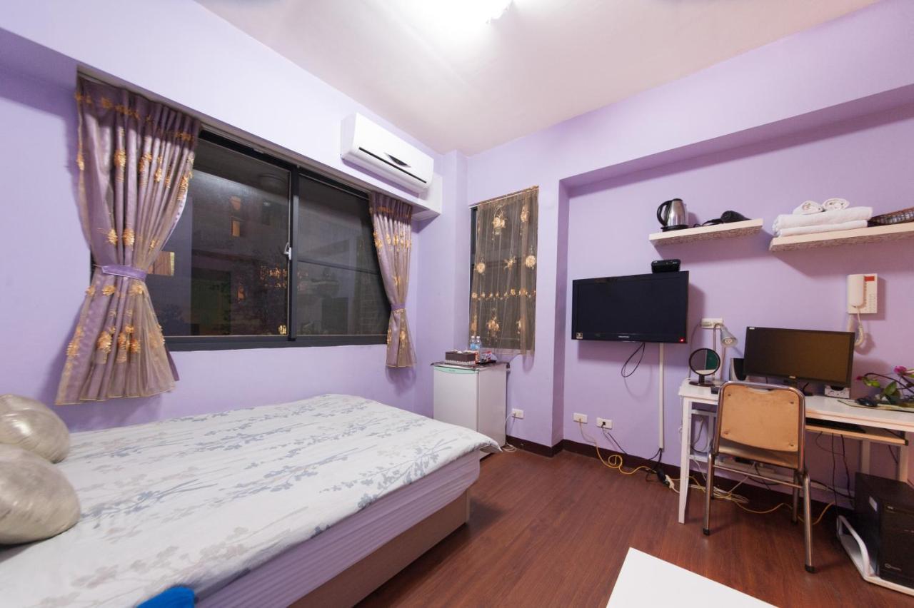 Feng Jia Homestay Đài Trung Ngoại thất bức ảnh